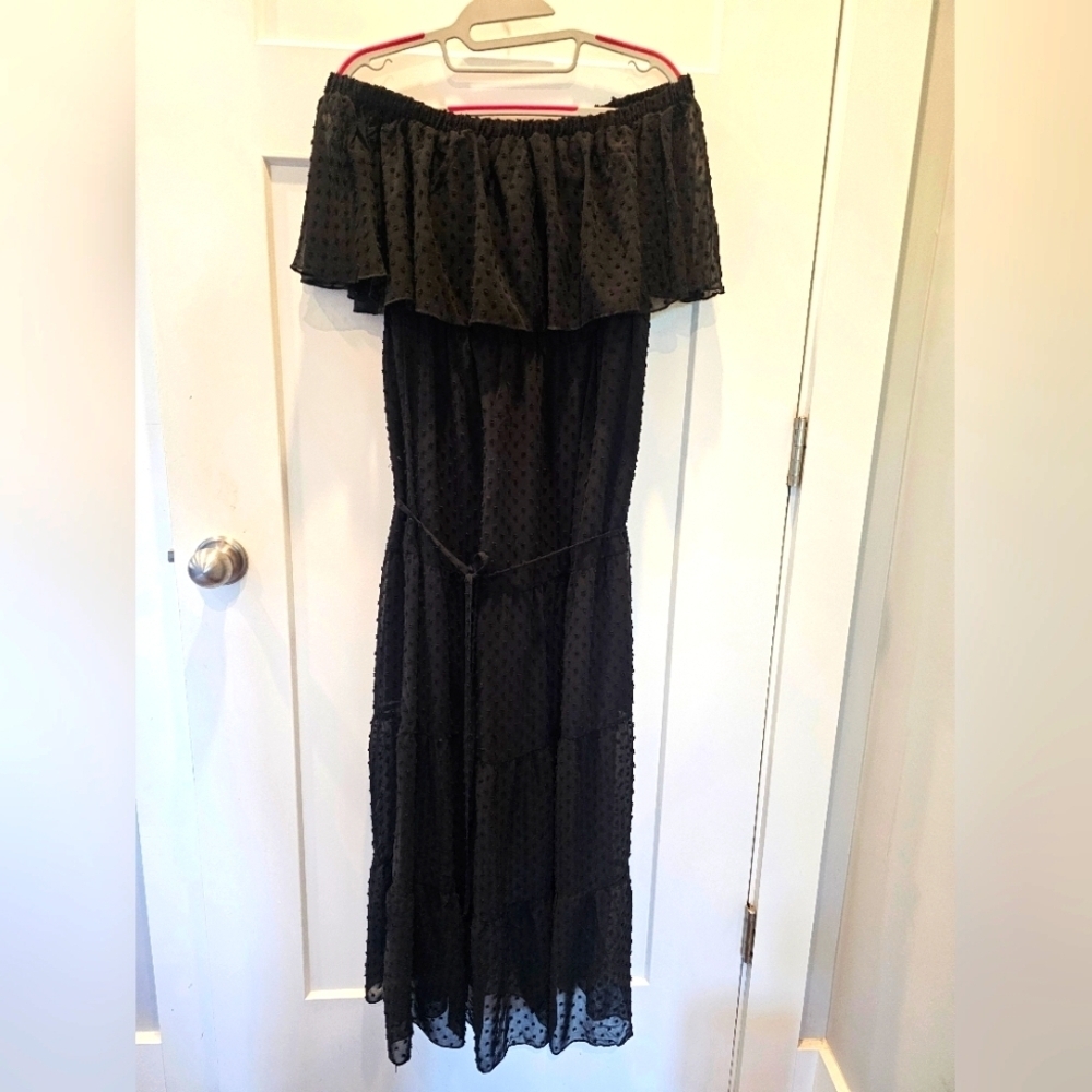 POVR Black Swiss Dot Off Shoulder Maxi Dress Size M Tiered Ruffle Boho Party
